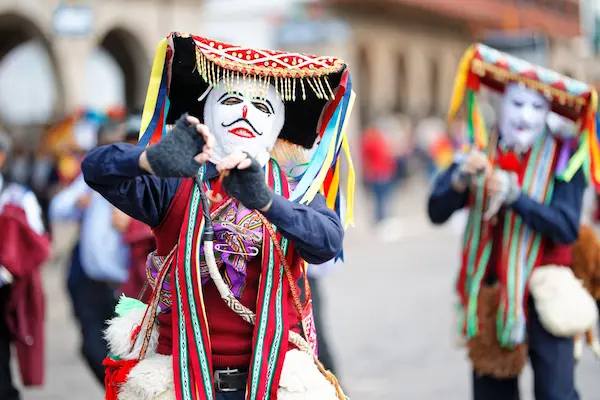 Diversidad cultural en fiestas y tradiciones