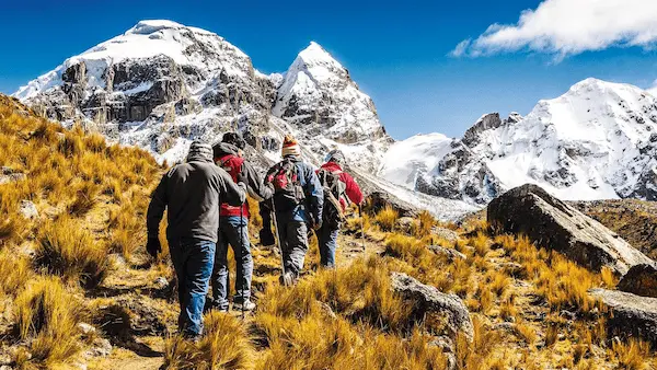 Senderismo de montaña como experiencia integral