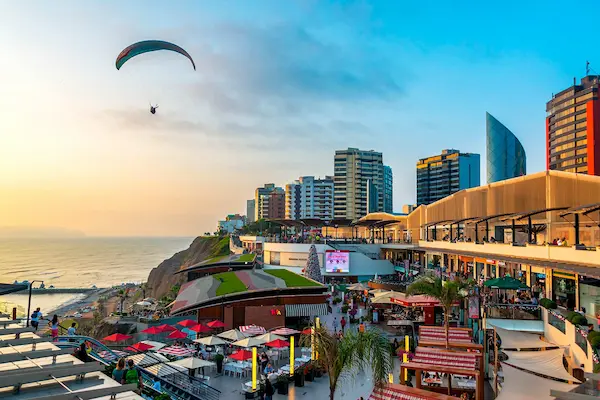 Lima: la ciudad que combina historia, modernidad y descanso