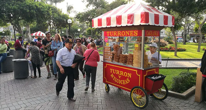 comidas de rua do Peru que você precisa provar